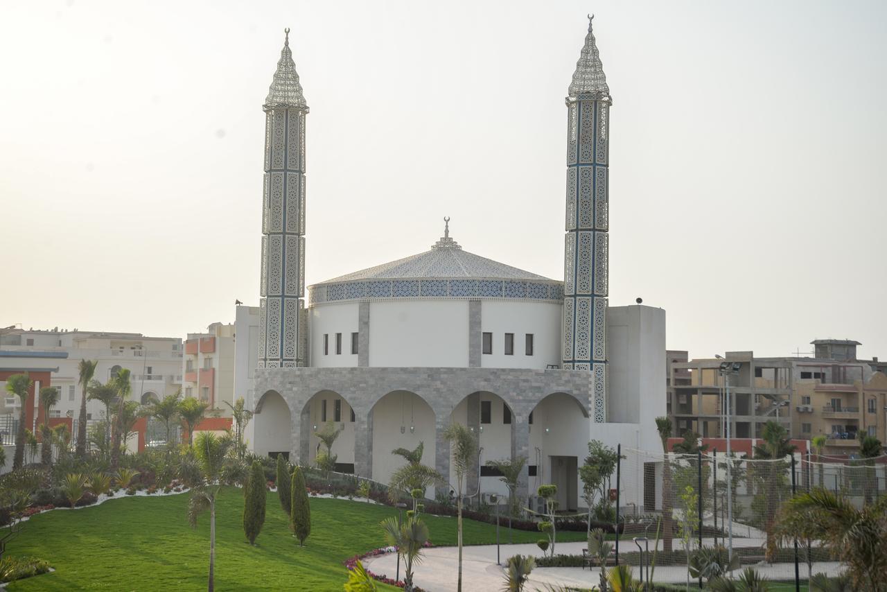 Hotel Tolip El Narges à Le Caire Extérieur photo The mosque in 2011